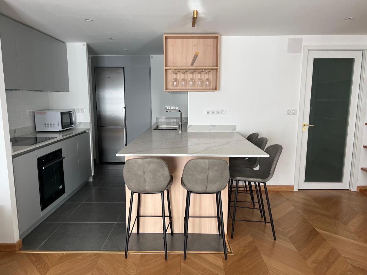 Suite Deluxe Au Carre Cathedrale En Hypercentre Saint Denis 外观 照片