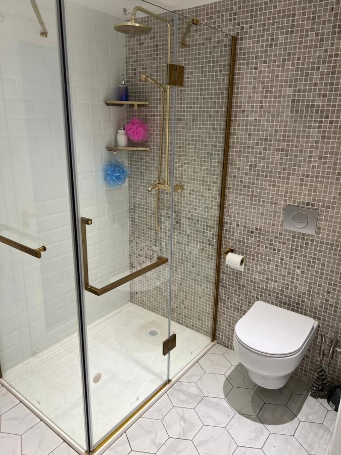 Suite Deluxe Au Carre Cathedrale En Hypercentre Saint Denis 外观 照片
